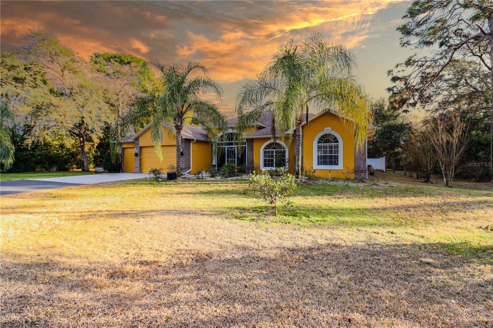 Image 5 of 85 For 20600 Moreland Drive