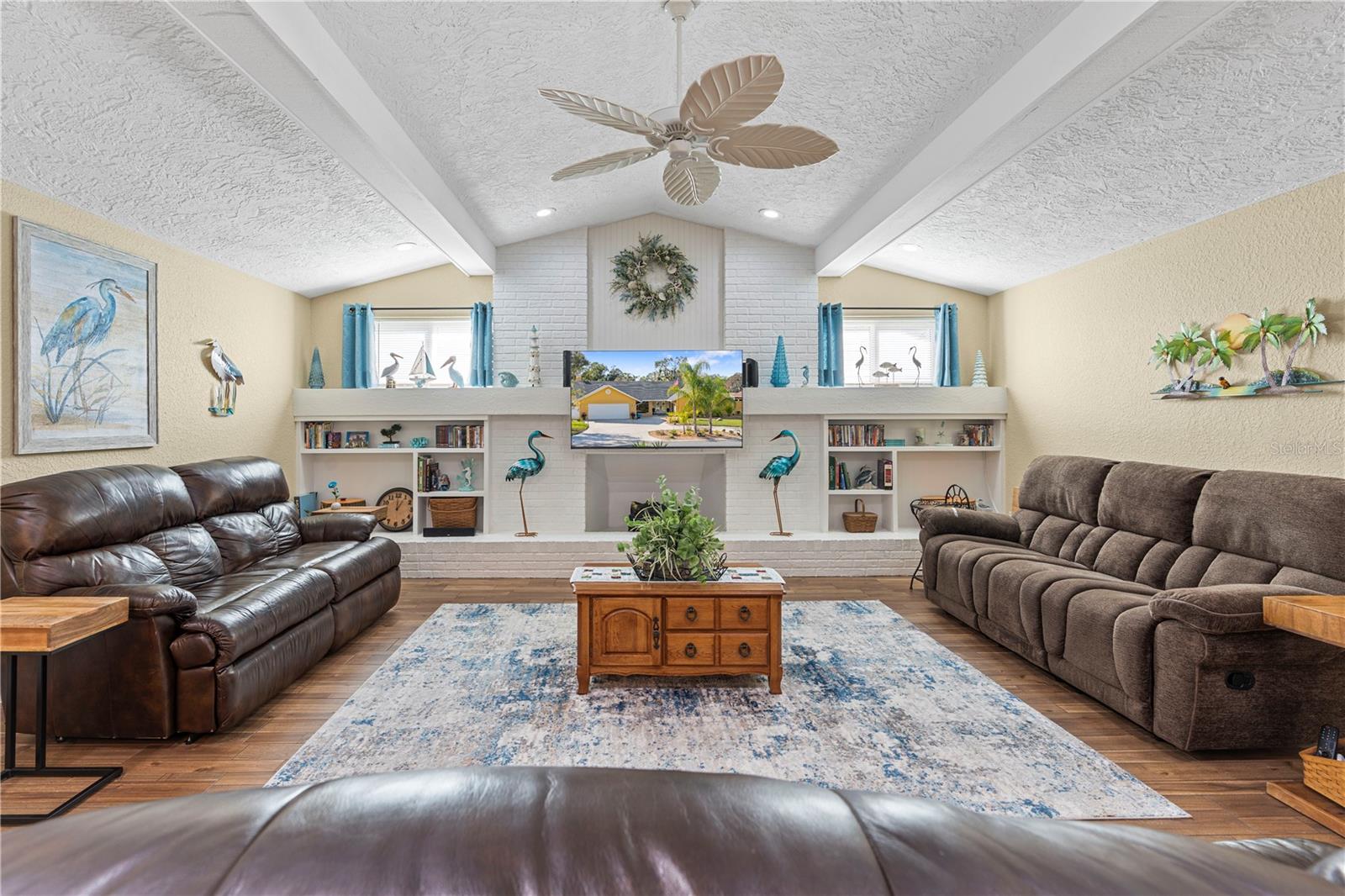 Image 11 of 80 For 1905 Country Club Court