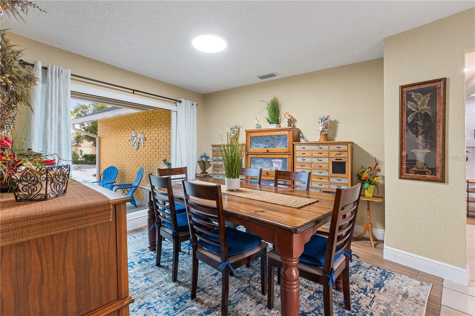 Image 16 of 80 For 1905 Country Club Court