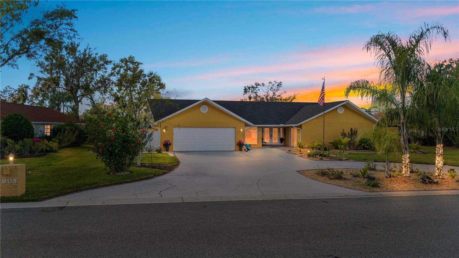 Image 2 of 80 For 1905 Country Club Court