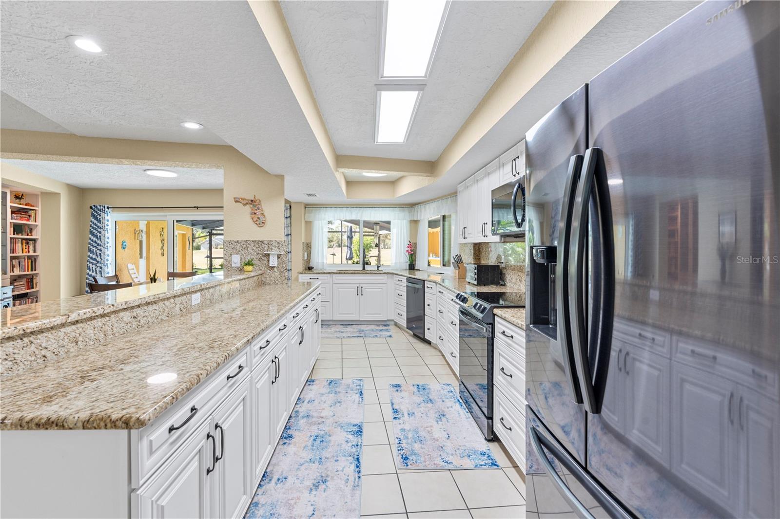 Image 21 of 80 For 1905 Country Club Court