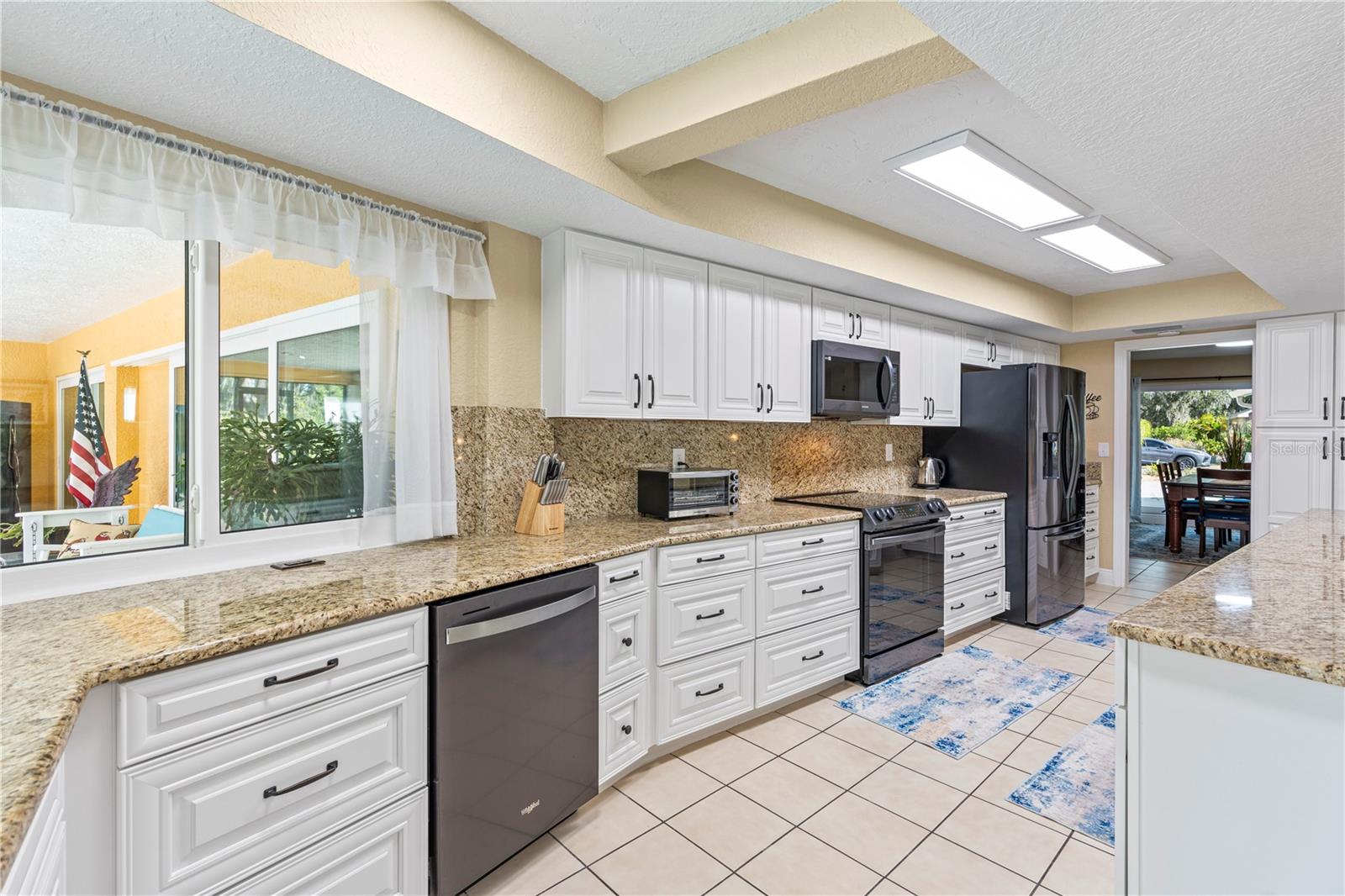 Image 24 of 80 For 1905 Country Club Court