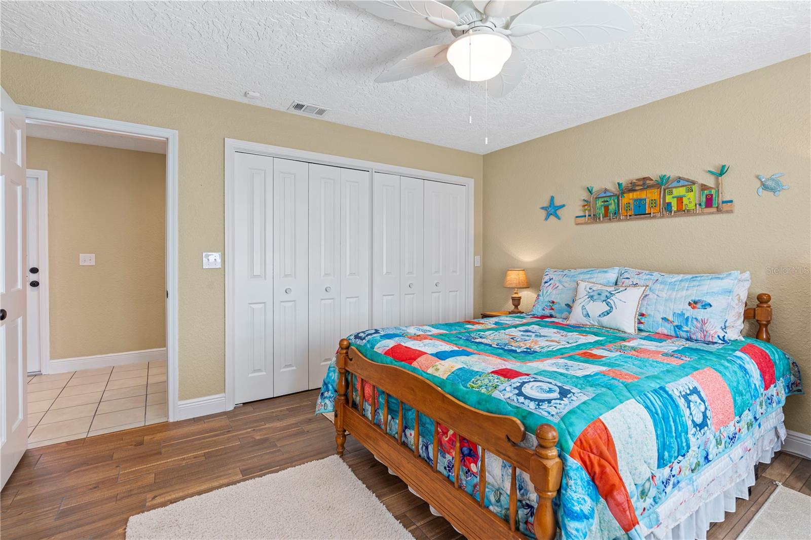 Image 26 of 80 For 1905 Country Club Court