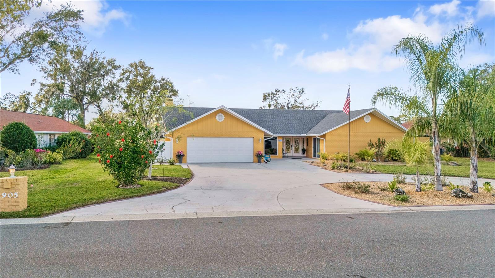 Image 3 of 80 For 1905 Country Club Court