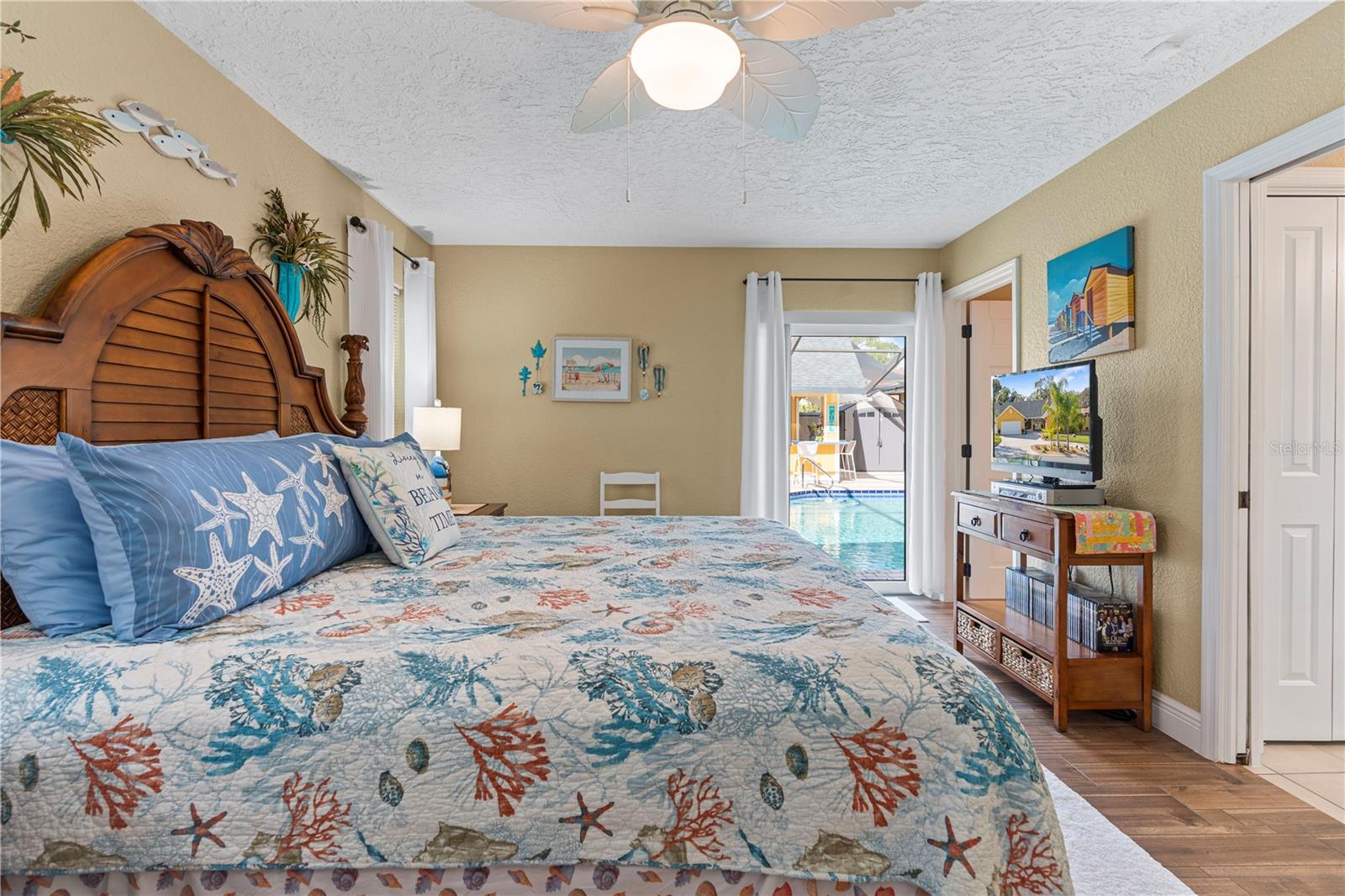 Image 31 of 80 For 1905 Country Club Court