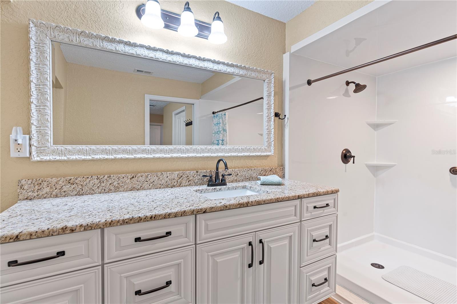 Image 39 of 80 For 1905 Country Club Court