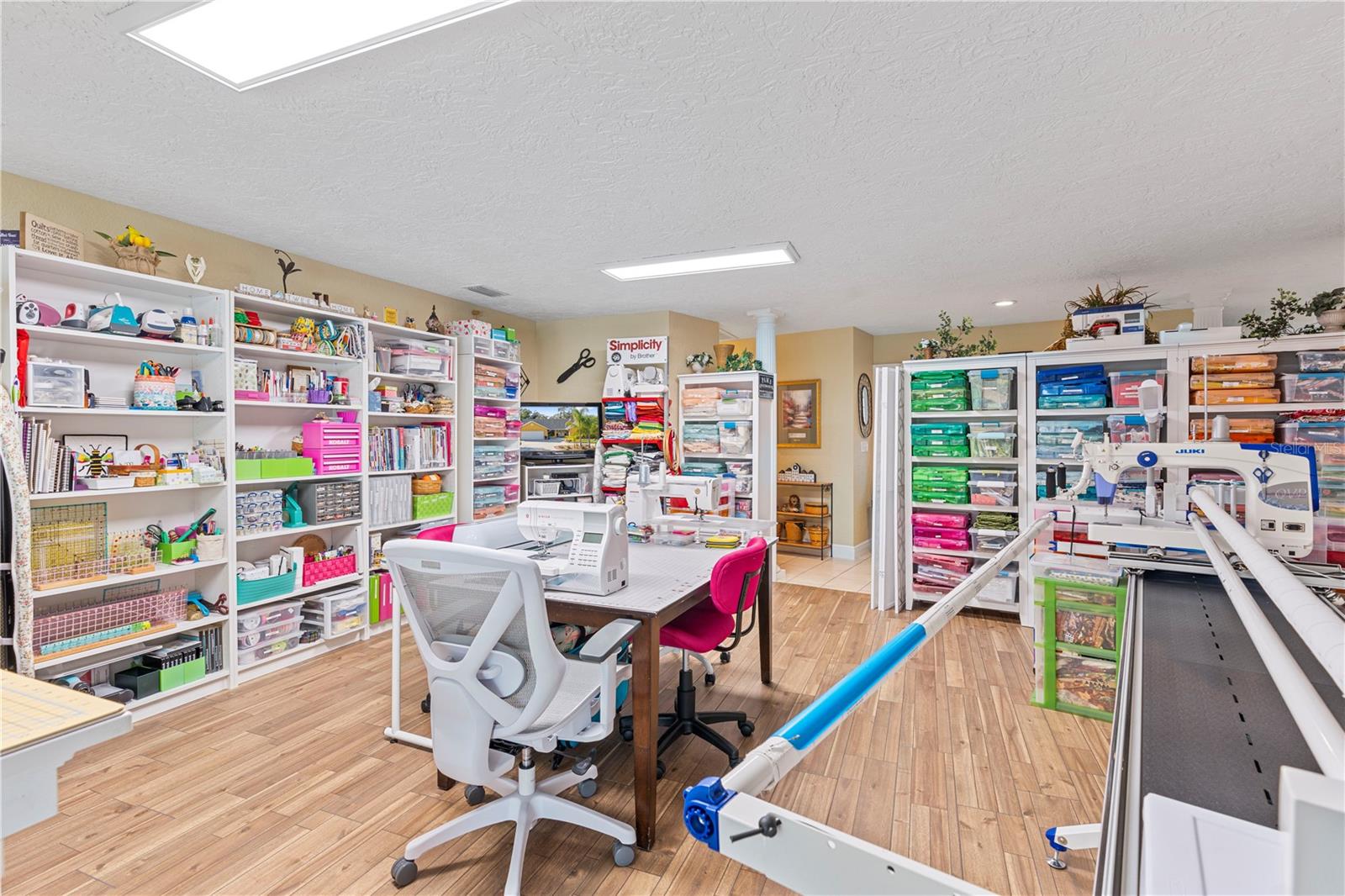 Image 45 of 80 For 1905 Country Club Court