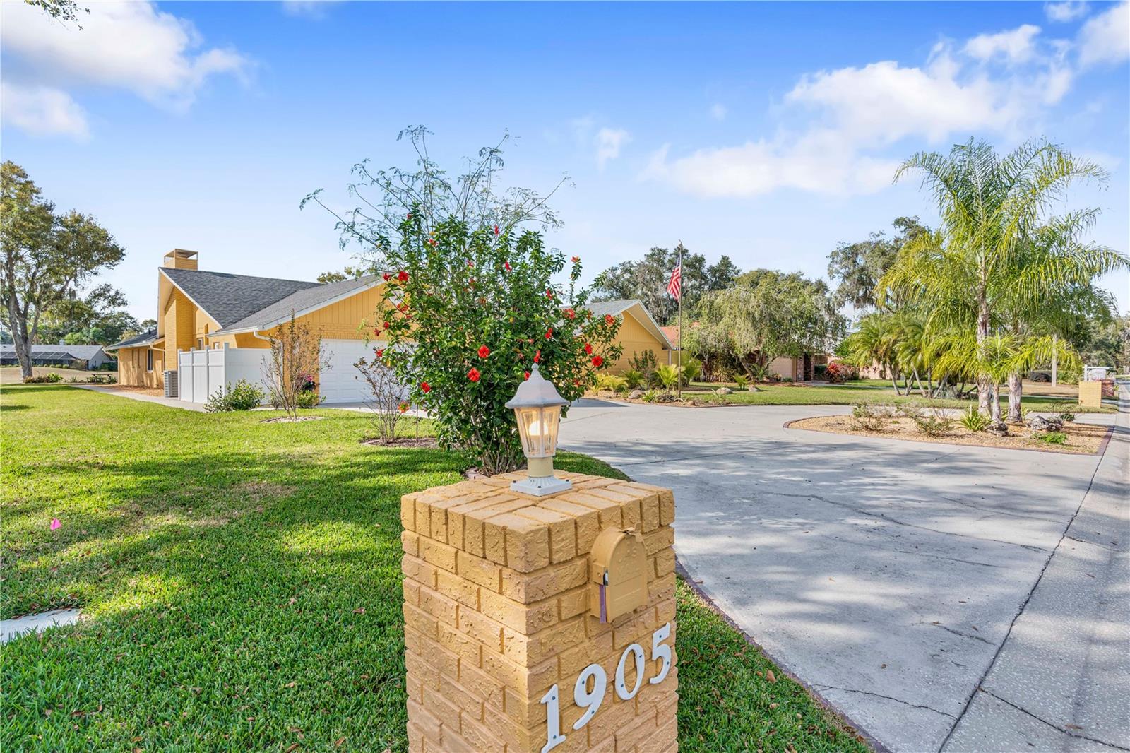 Image 61 of 80 For 1905 Country Club Court