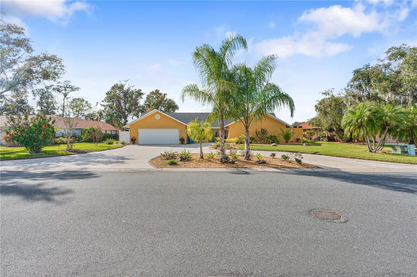 Image 62 of 80 For 1905 Country Club Court