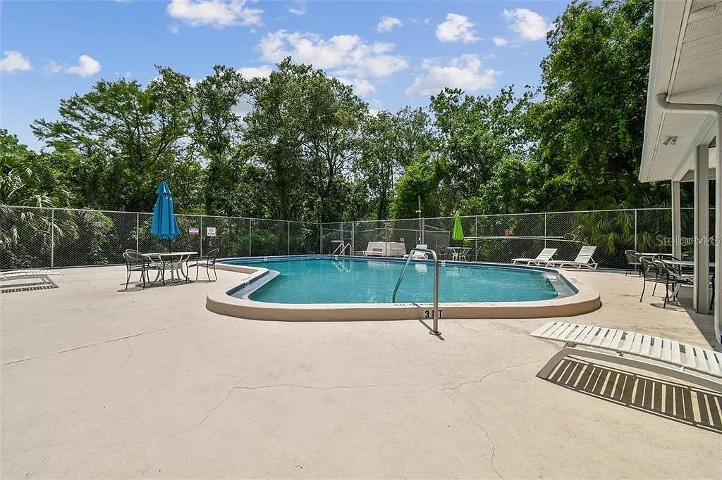 Image 5 of 10 For 3711 Erin Brook Drive