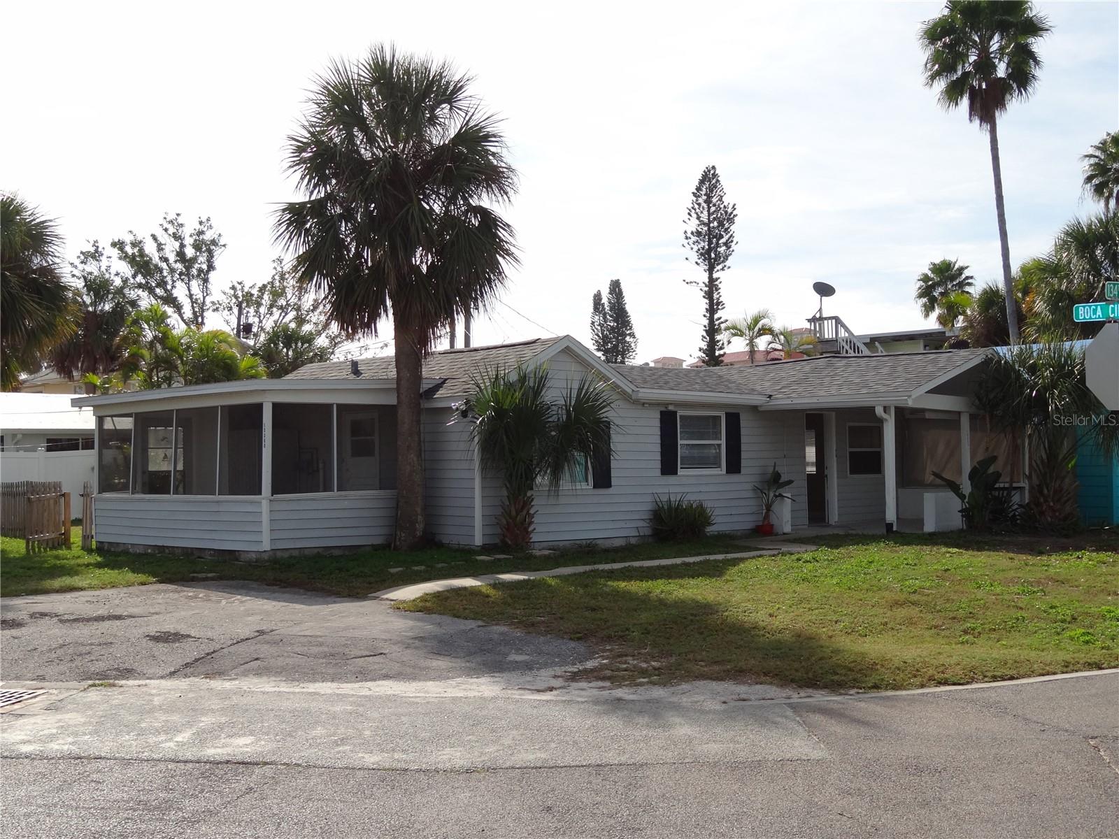 Image 31 of 45 For 13360 Boca Ciega Avenue