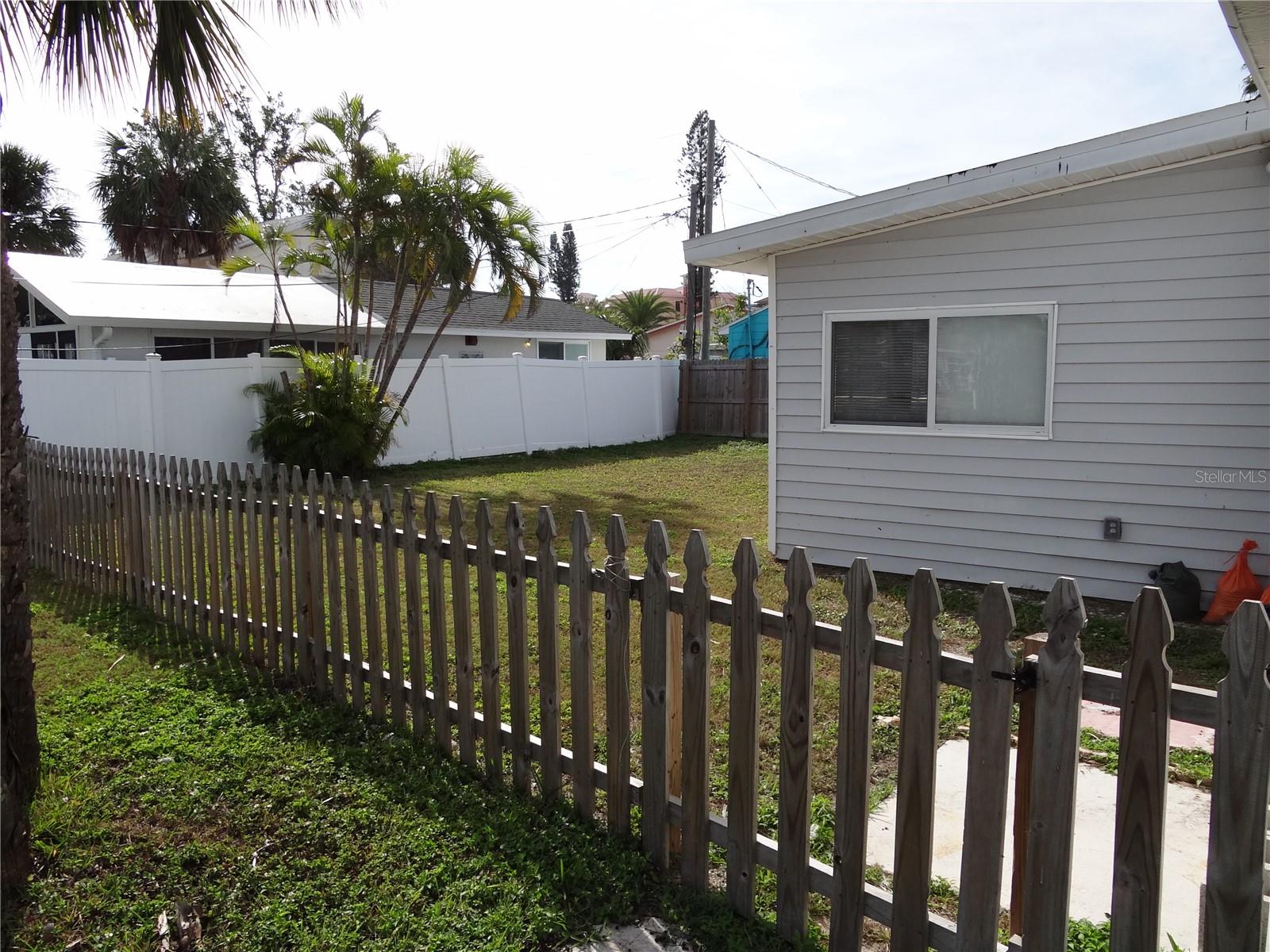 Image 37 of 45 For 13360 Boca Ciega Avenue