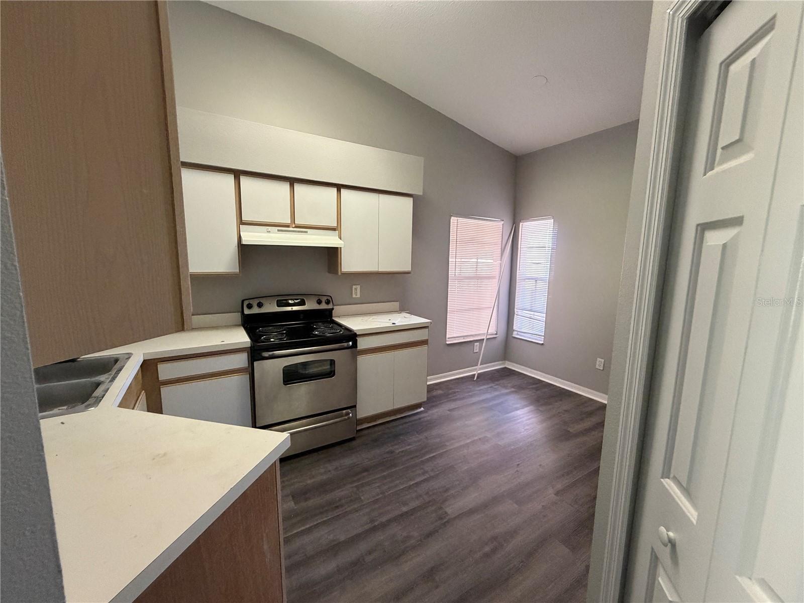 Image 13 of 19 For 11701 Brenford Crest Drive