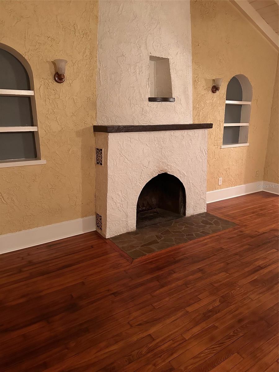 Image 4 of 19 For 4101 4th Street S