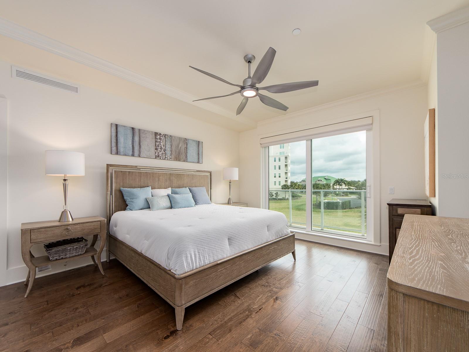 Image 21 of 40 For 145 Belleview Boulevard 203