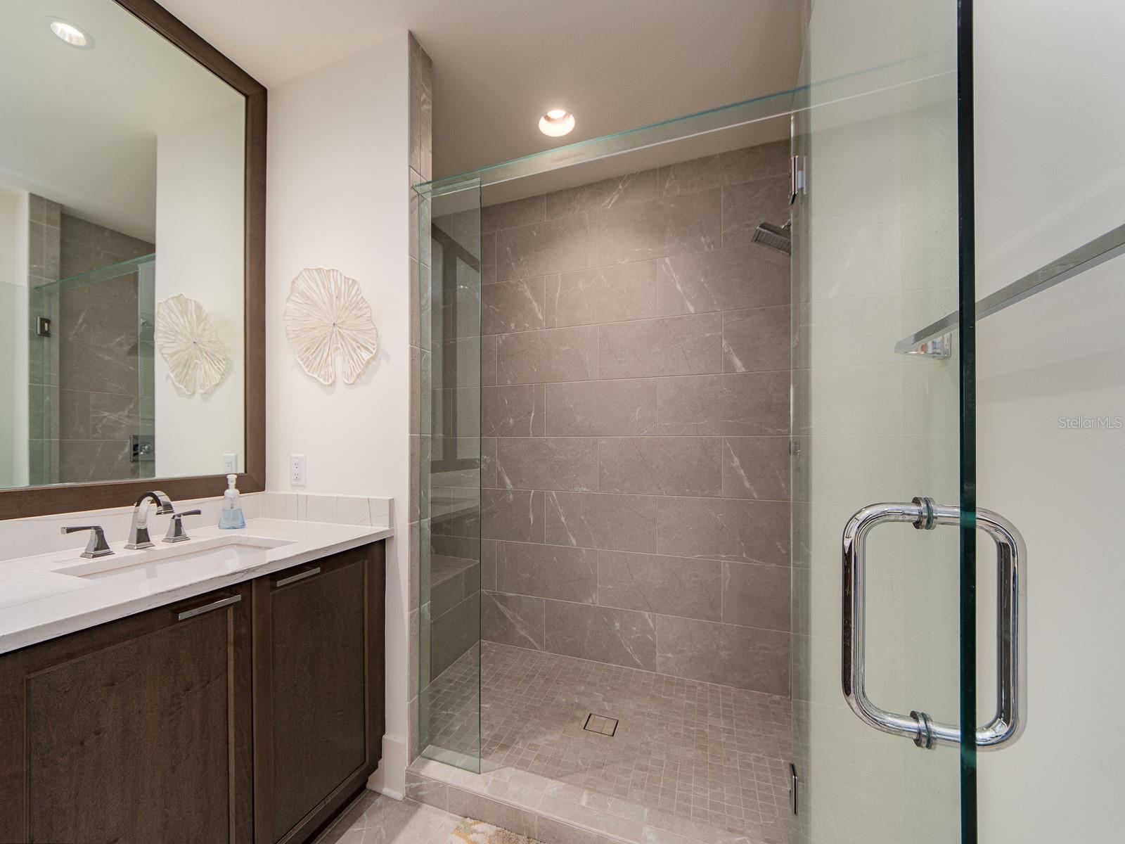 Image 26 of 40 For 145 Belleview Boulevard 203