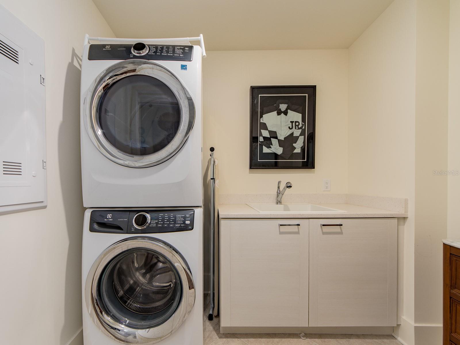 Image 28 of 40 For 145 Belleview Boulevard 203