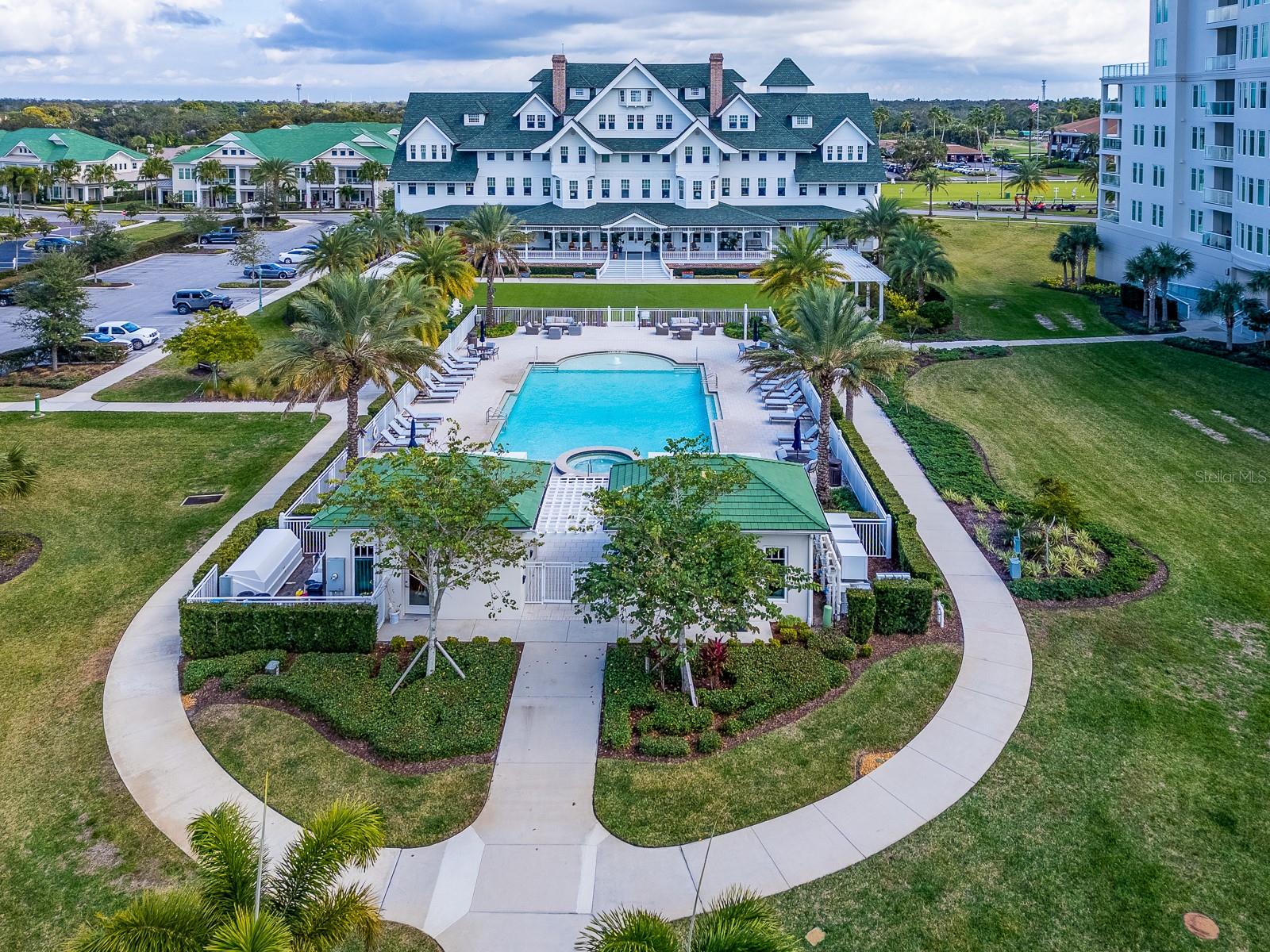 Image 4 of 40 For 145 Belleview Boulevard 203