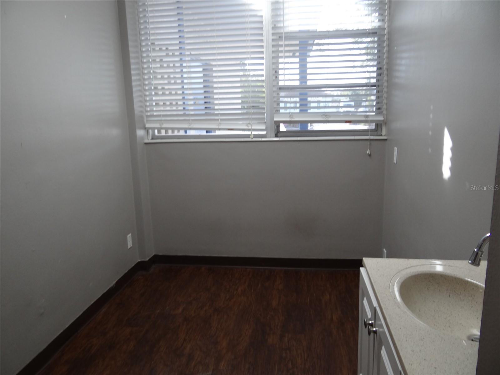 Image 19 of 37 For 3863 Central Avenue