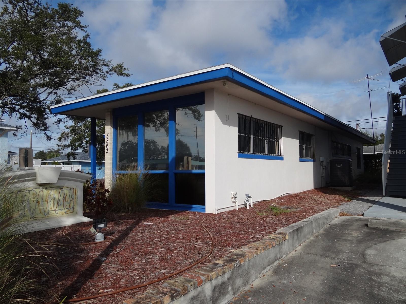 Image 27 of 37 For 3863 Central Avenue