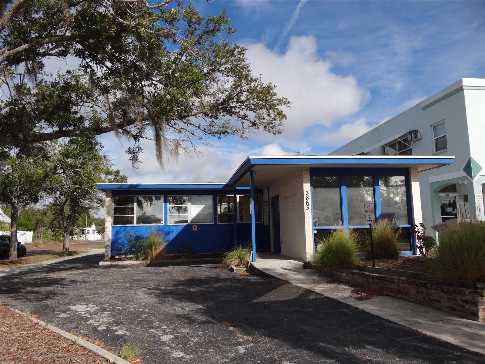 Image 32 of 37 For 3863 Central Avenue