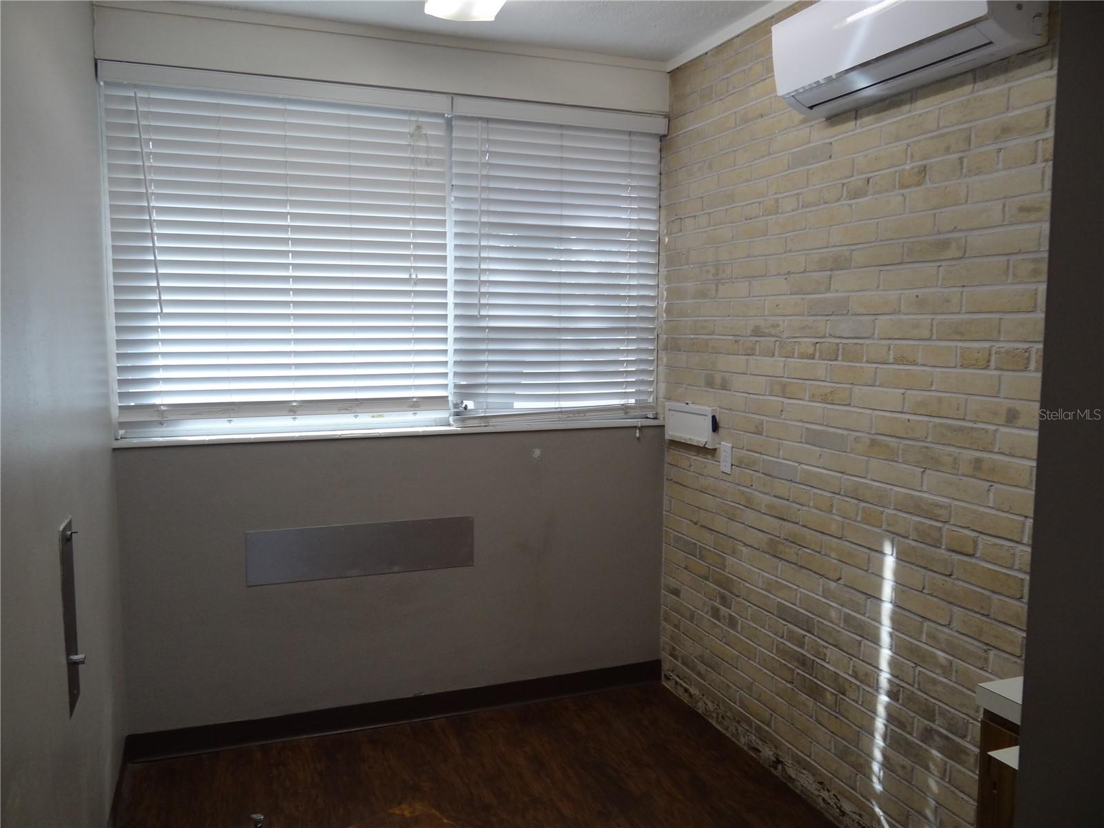 Image 9 of 37 For 3863 Central Avenue