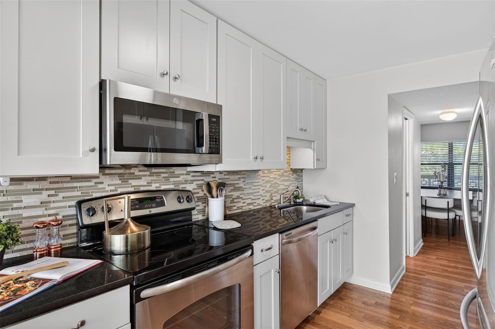 Image 15 of 31 For 5080 Locust Street Ne 328