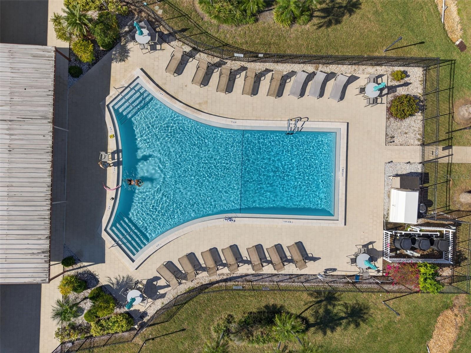 Image 29 of 31 For 5080 Locust Street Ne 328