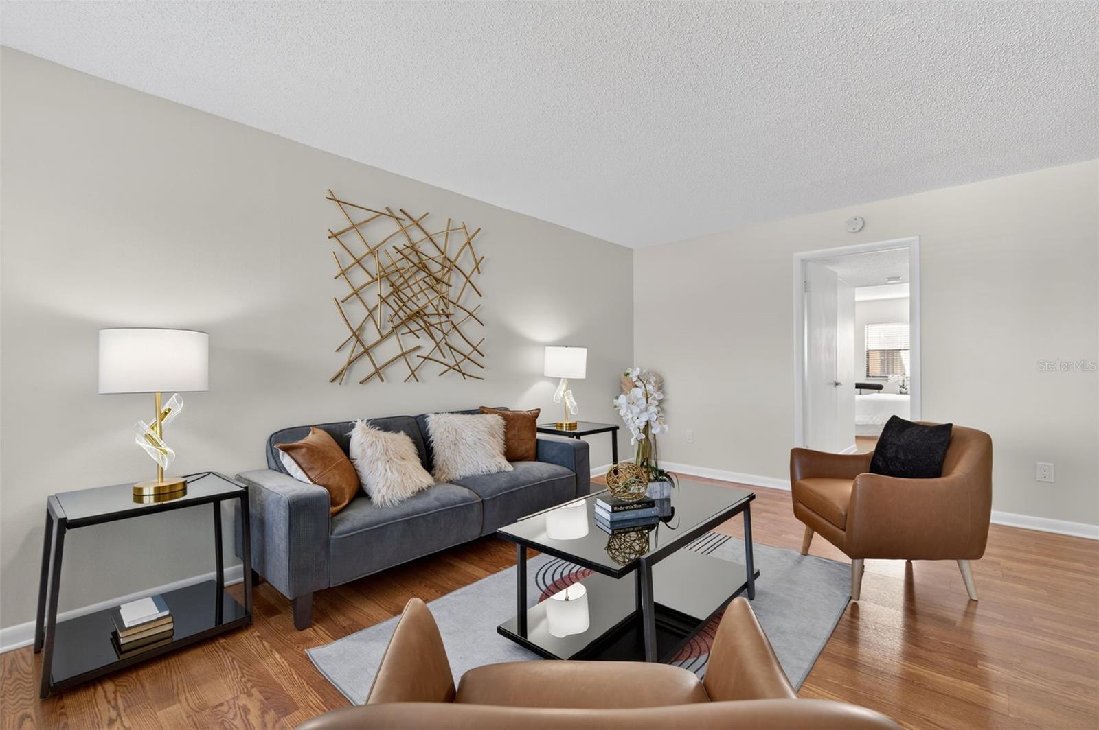 Image 4 of 31 For 5080 Locust Street Ne 328