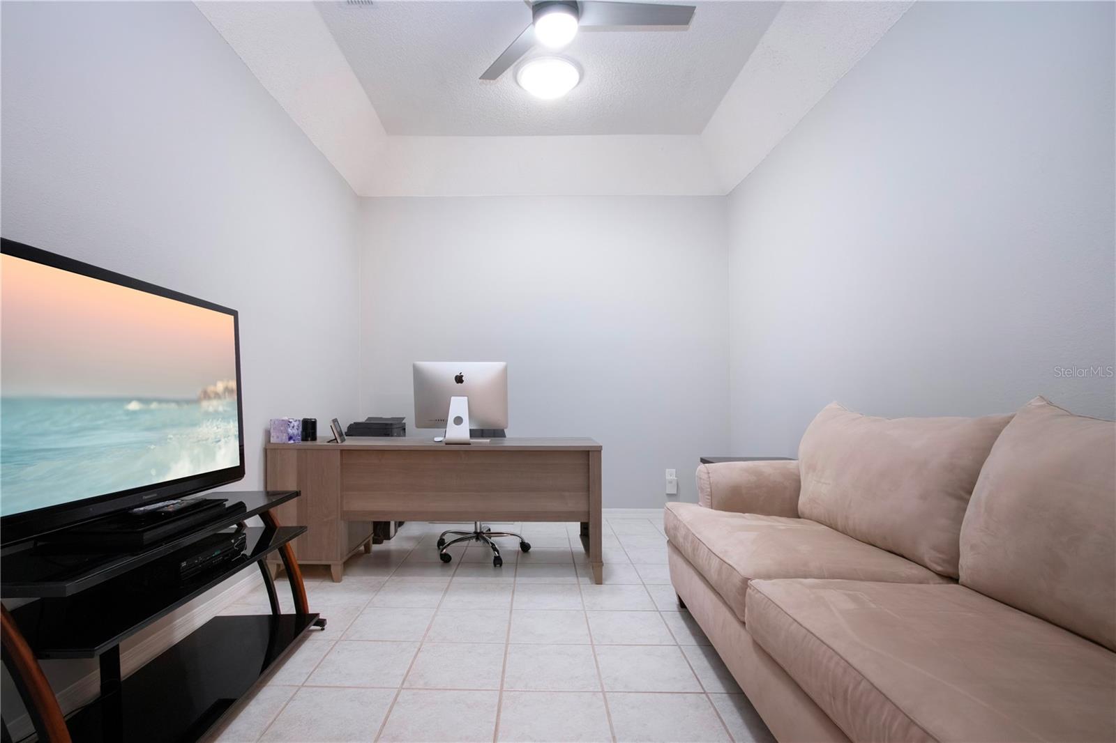 Image 10 of 74 For 902 Staffordshire Lane 6