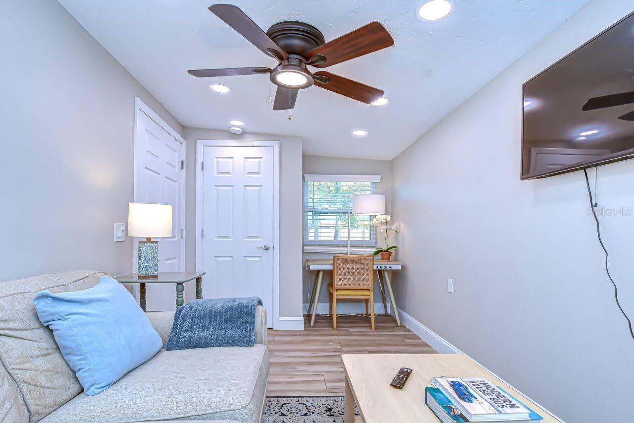 Image 11 of 23 For 4444 17th Street W A