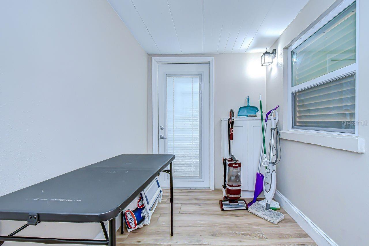 Image 19 of 23 For 4444 17th Street W A