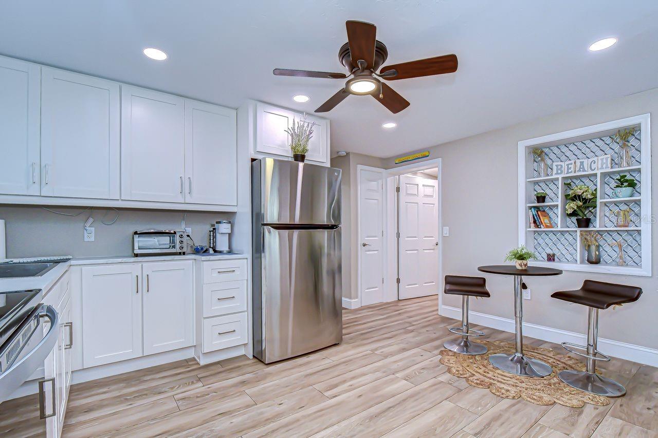 Image 8 of 23 For 4444 17th Street W A