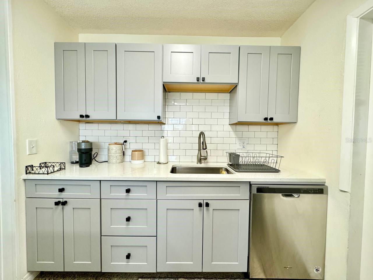 Image 6 of 22 For 6331 Renellie Court