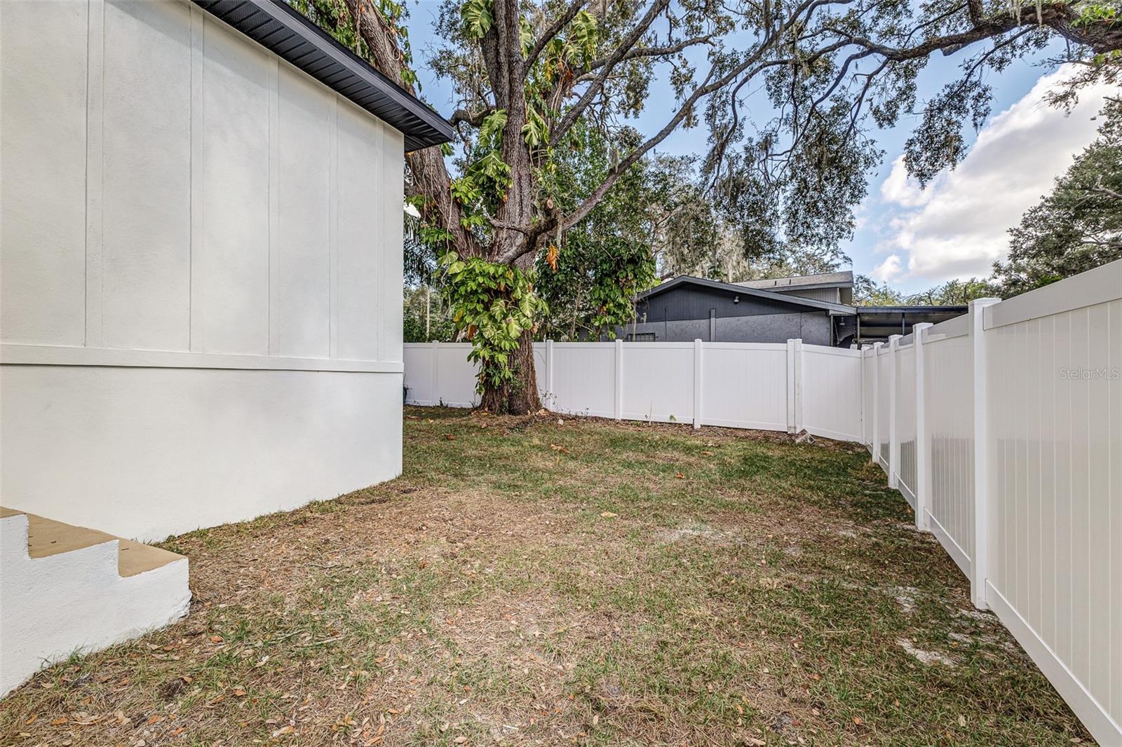 Image 20 of 22 For 7907 Greenwood Avenue