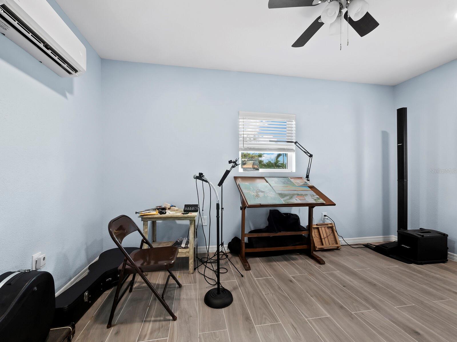 Image 24 of 47 For 744 Jungle Queen Way