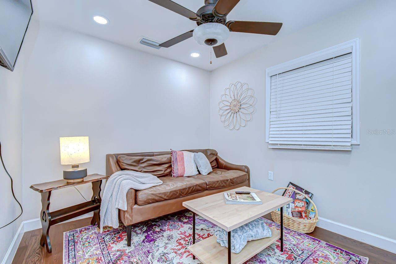 Image 16 of 25 For 4444 17th Street W B