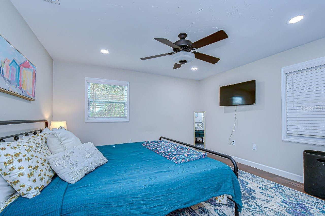 Image 19 of 25 For 4444 17th Street W B