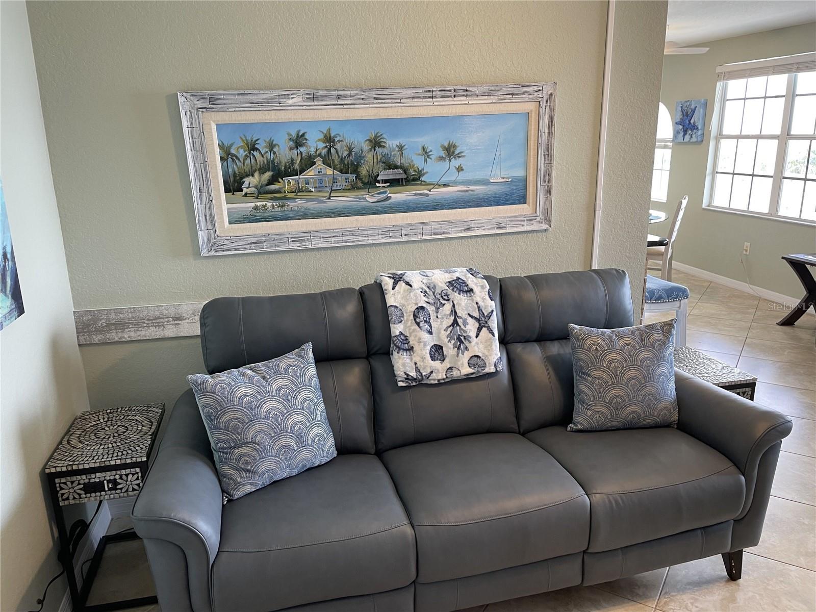 Image 7 of 55 For 445 Hamden Drive 505