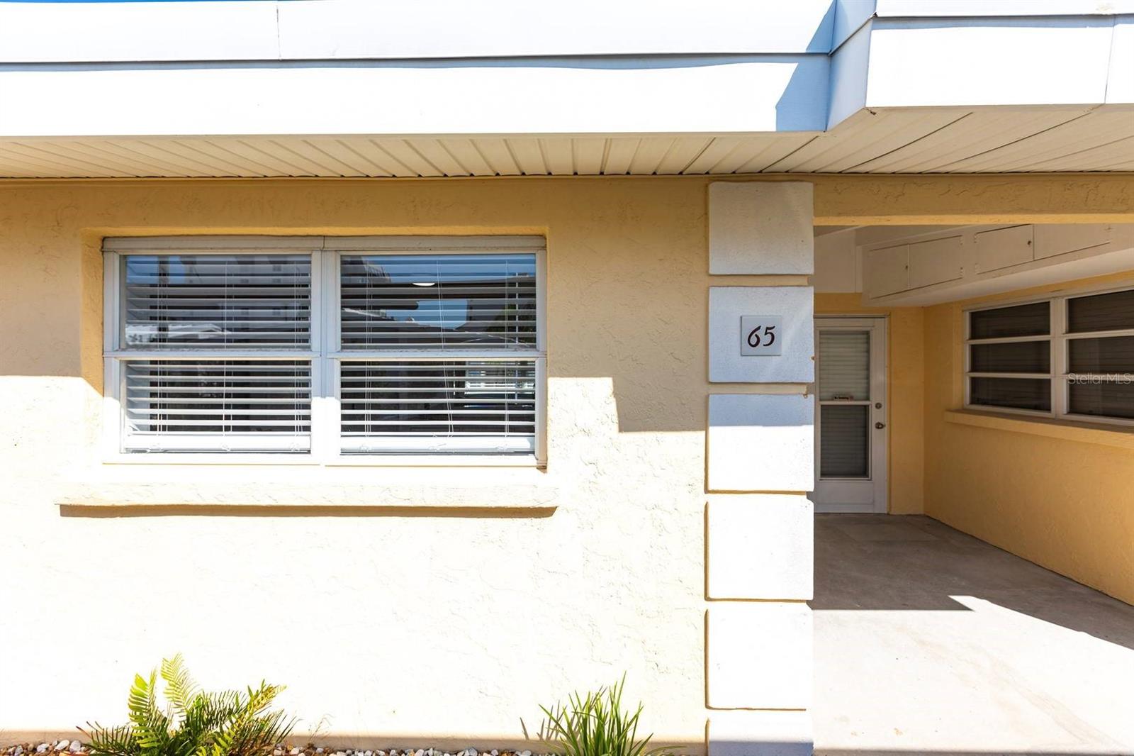 Image 14 of 24 For 6006 Midnight Pass Road 65