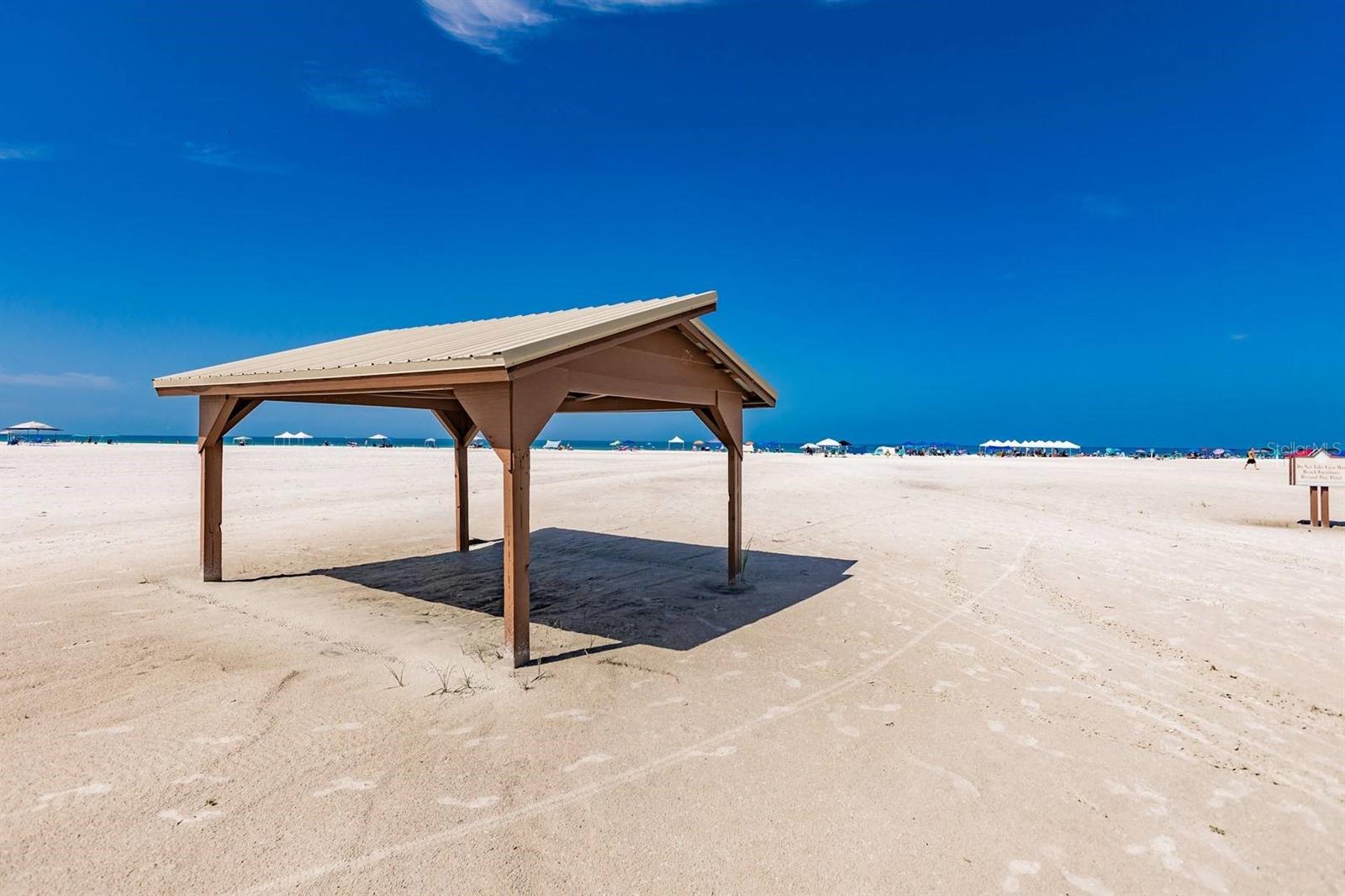 Image 22 of 24 For 6006 Midnight Pass Road 65