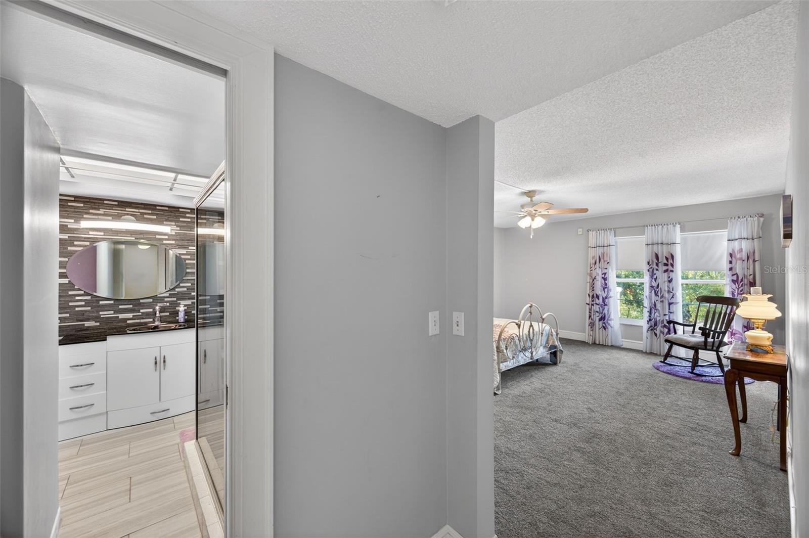 Image 12 of 31 For 131 Bluff View Drive 403