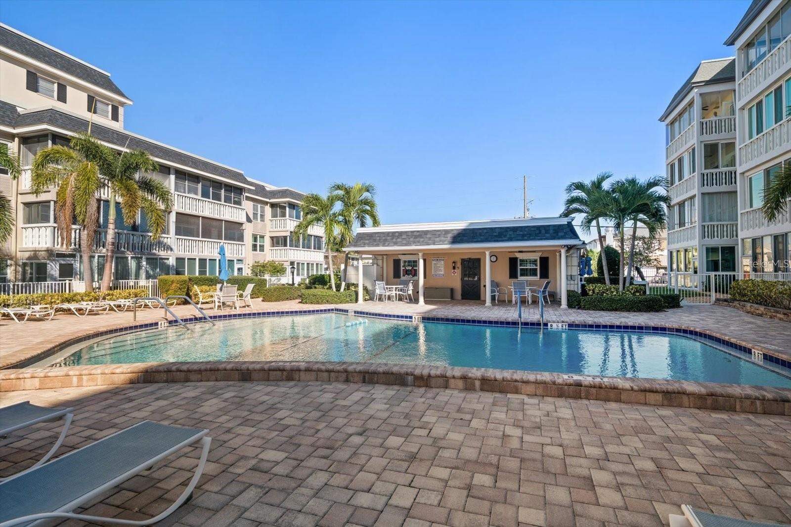 Image 29 of 31 For 131 Bluff View Drive 403