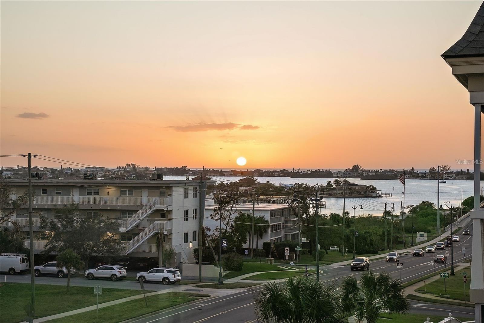 Image 30 of 31 For 131 Bluff View Drive 403