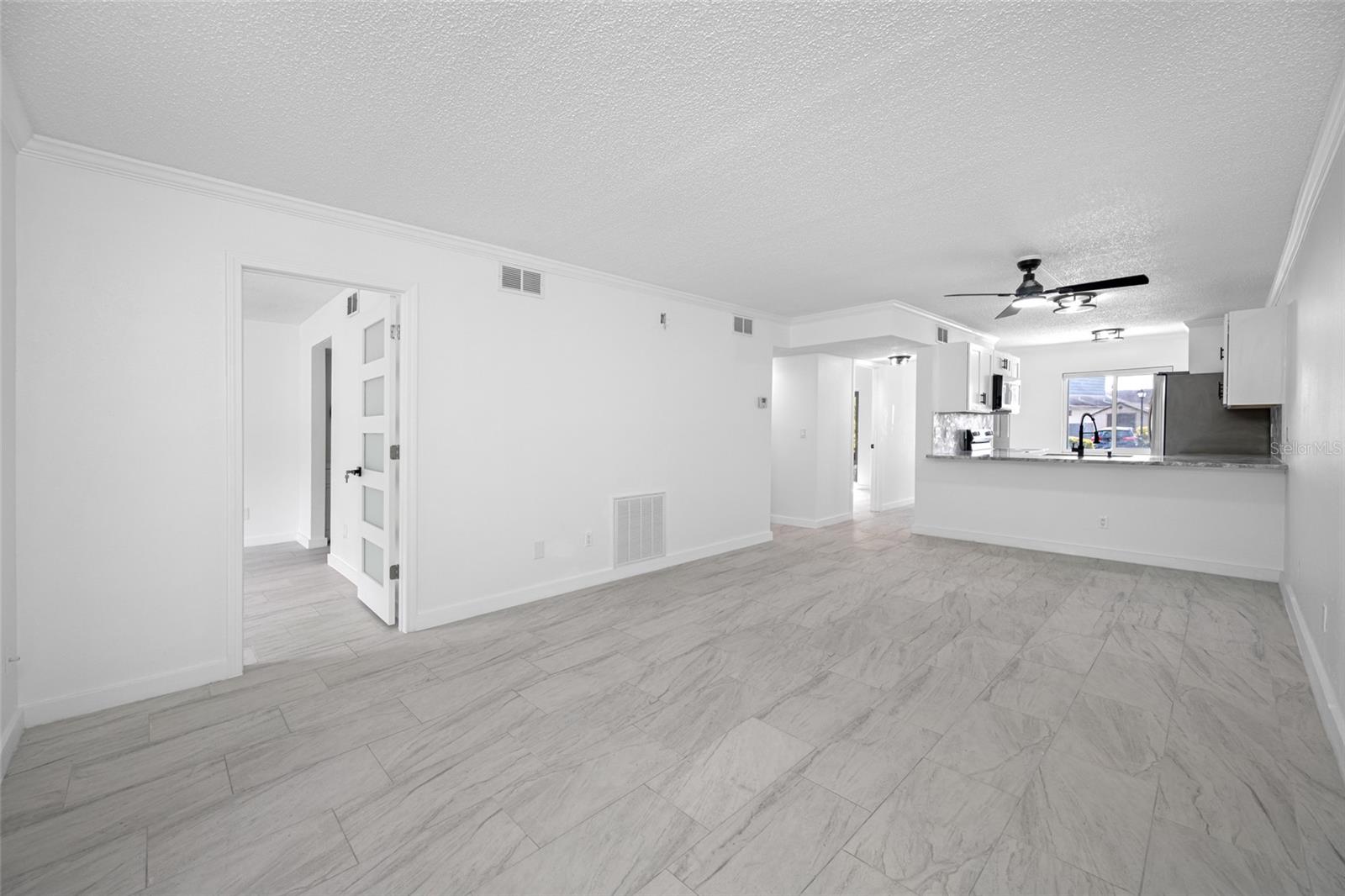 Image 13 of 50 For 11201 122nd Avenue 201