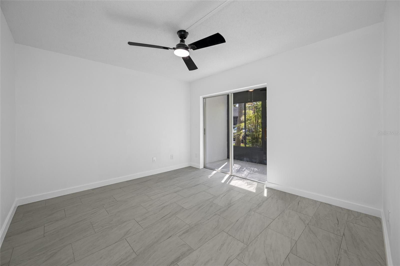 Image 16 of 50 For 11201 122nd Avenue 201