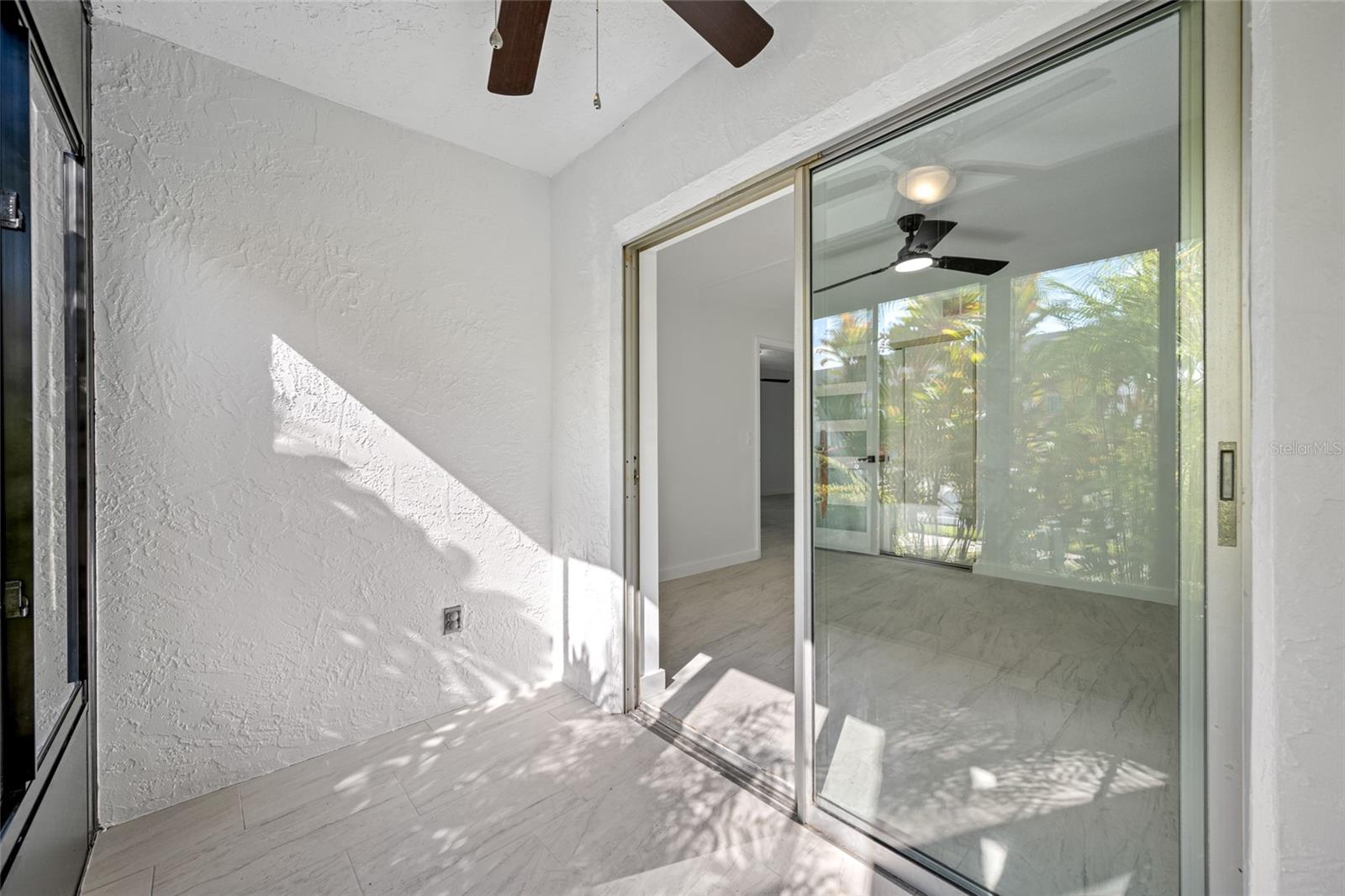 Image 18 of 50 For 11201 122nd Avenue 201