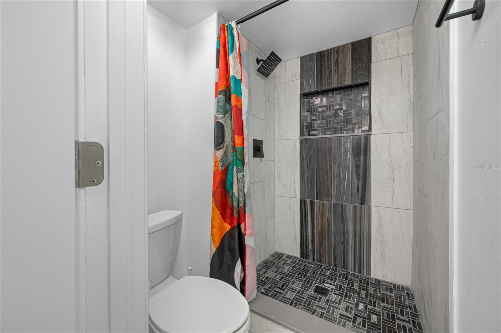 Image 35 of 50 For 11201 122nd Avenue 201