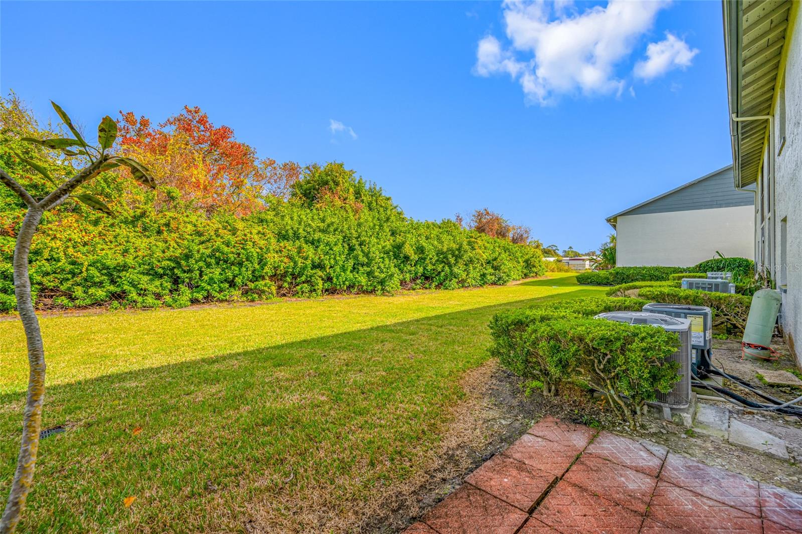 Image 40 of 50 For 11201 122nd Avenue 201