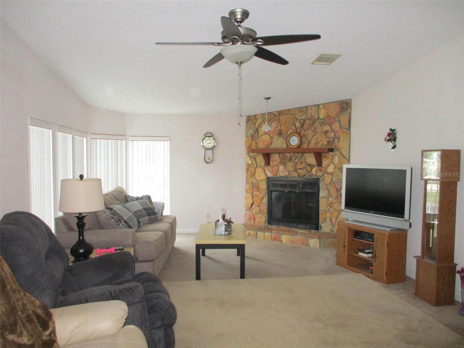 Image 18 of 28 For 38422 Stafford Drive